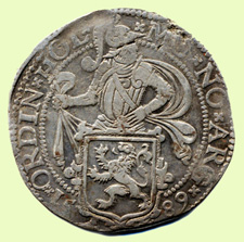 Lion Dollar obverse