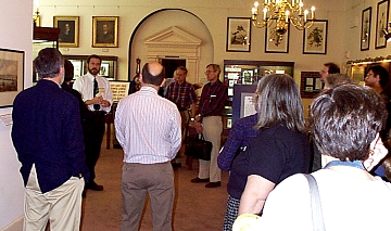 photo3low.jpg (23797 bytes)